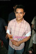 Aamir Khan at Diwali Card Party Celebration on 17th Oct 2009 (8).JPG